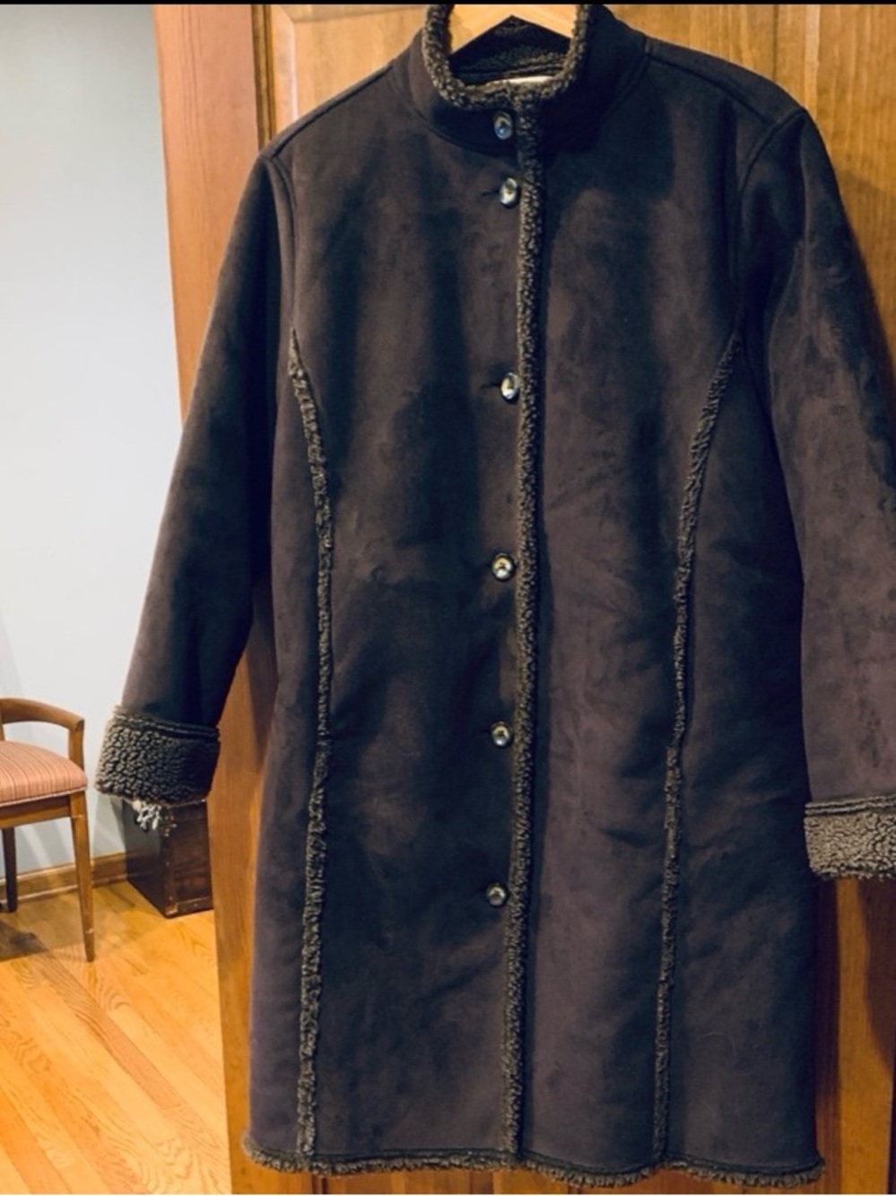 L.L. BEAN FAUX SUEDE SHERPA LINED Coat - Picture 7 of 14